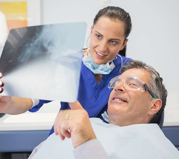El Centro Dental Implant Surgery