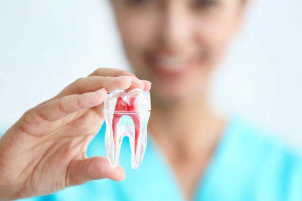 Urgent Signs You Should Visit Your Dentist In El Centro For A Checkup