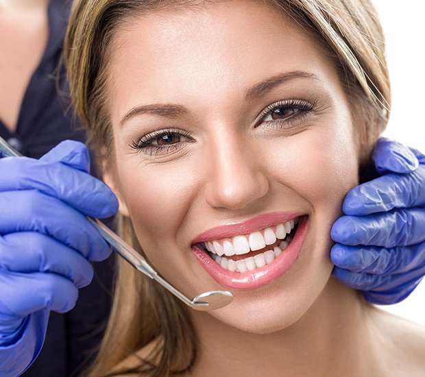 El Centro Dental Restoration